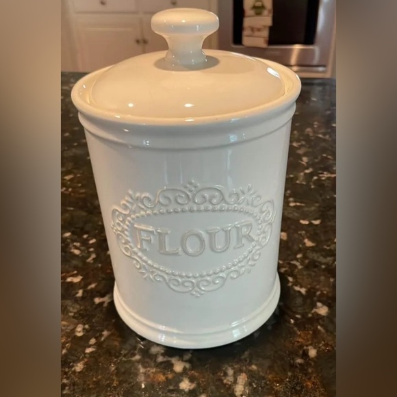New TAWCHES Airtight Flour Ceramic Canister For Countertop Or Pantry - Picture 2 of 4